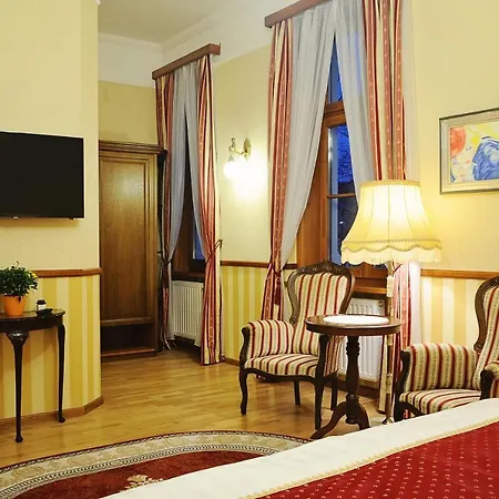 Szallo Bed & Breakfast 4*