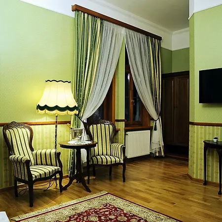 Szallo Bed & Breakfast