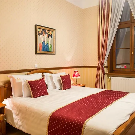 Alojamento de Acomodação e Pequeno-almoço Szálló 4*