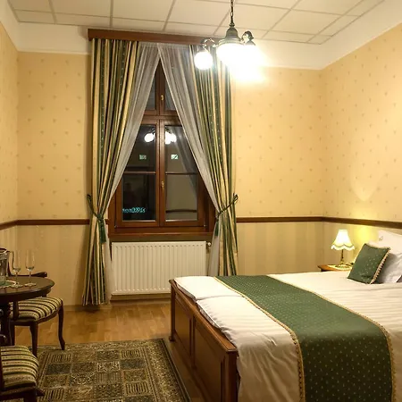 Bed & Breakfast Szallo Szekszard